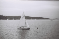 F1000033